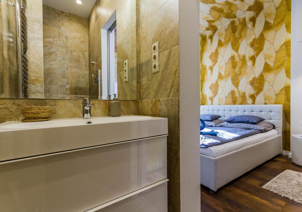 Chain Bridge Studio Apartment Budapeşte Dış mekan fotoğraf